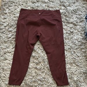 Athleta Plus crop leggings